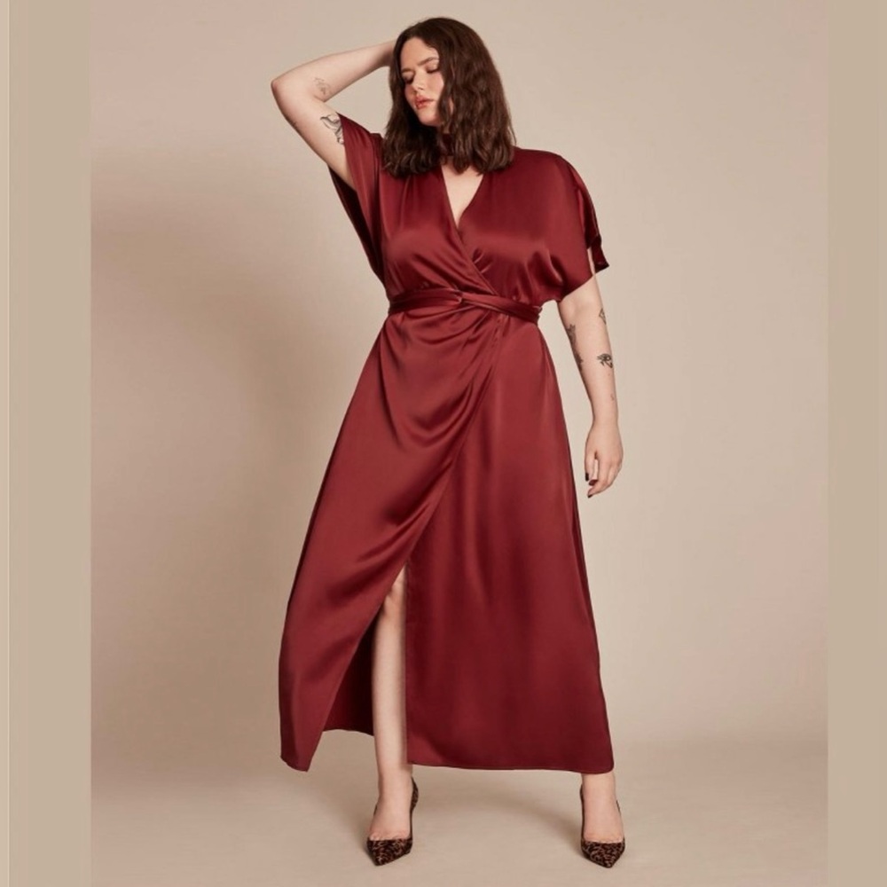 11 Honore’ High Neck Wrap Dress Size‎ 24